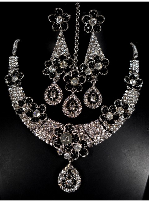 Rhodium Necklace Set